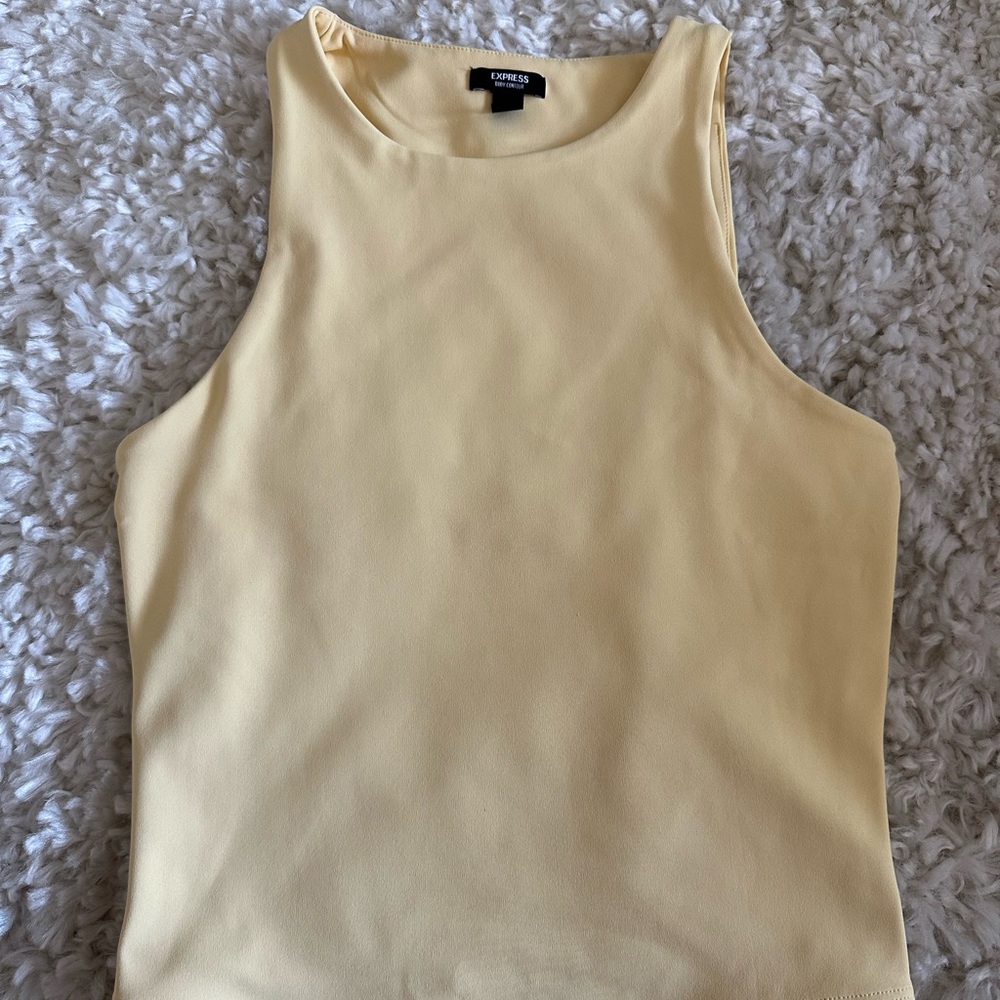 Body Contour Compression High Neck Cropped Tank XS